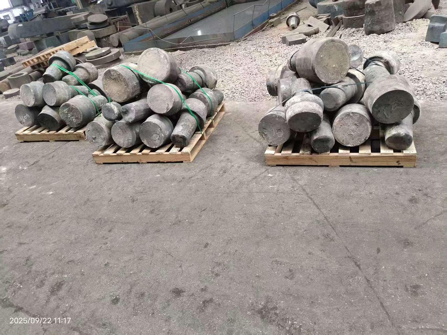 فن الآلاف من المطارق: أصول وتطور تزوير.